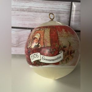 Hallmark 1976 Bicentennial Commemorative Christmas Ball Ornament Holiday Season